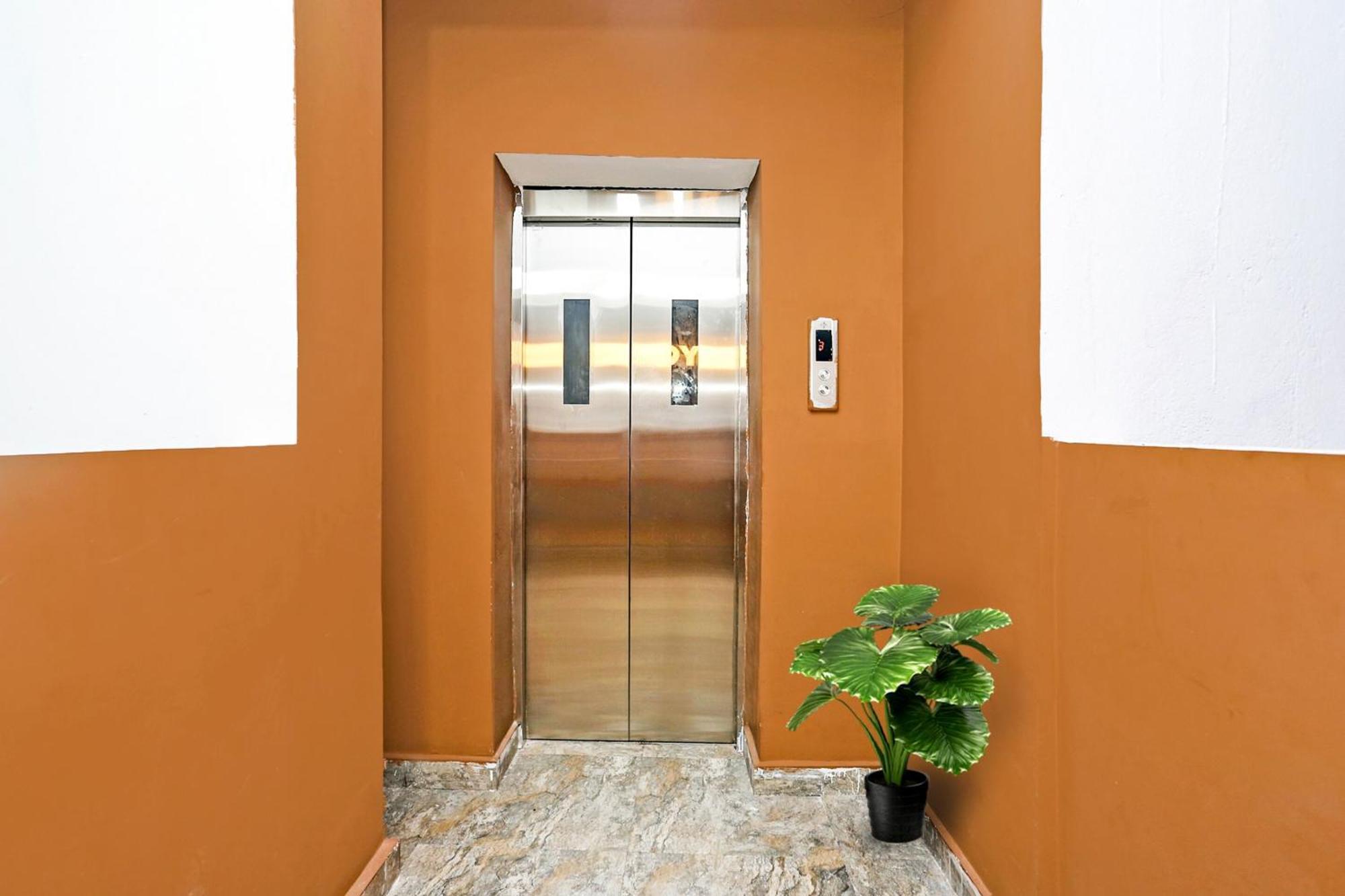 Hotel O Seven Inn Bhubaneswar Exterior photo